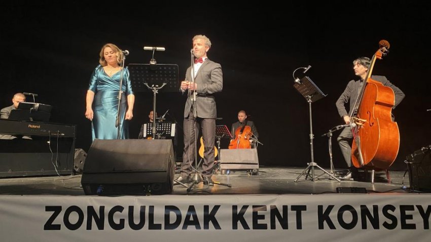 Kent konseyinden kadınlara muhteşem konser