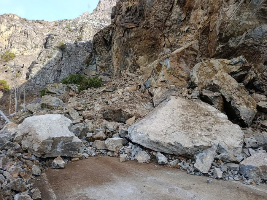 Prof. Dr. Selçuk Alemdağ: Doğu Karadeniz'de heyelan riski için en önemli tedbir yer seçimi