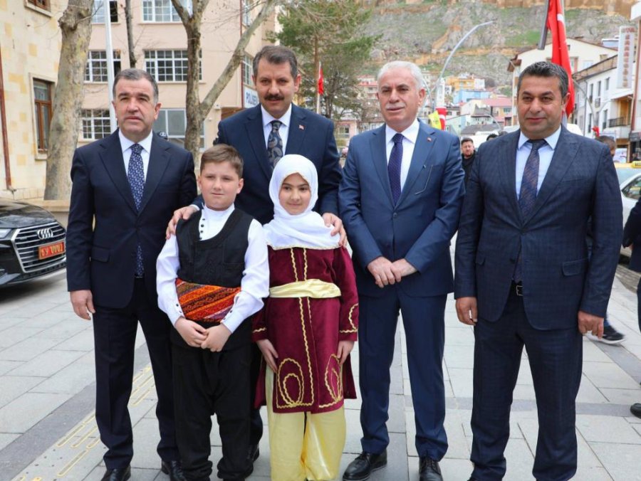 Milli Savunma Bakan Yardımcısı Ayhan’dan memleketi Bayburt’a ziyaret