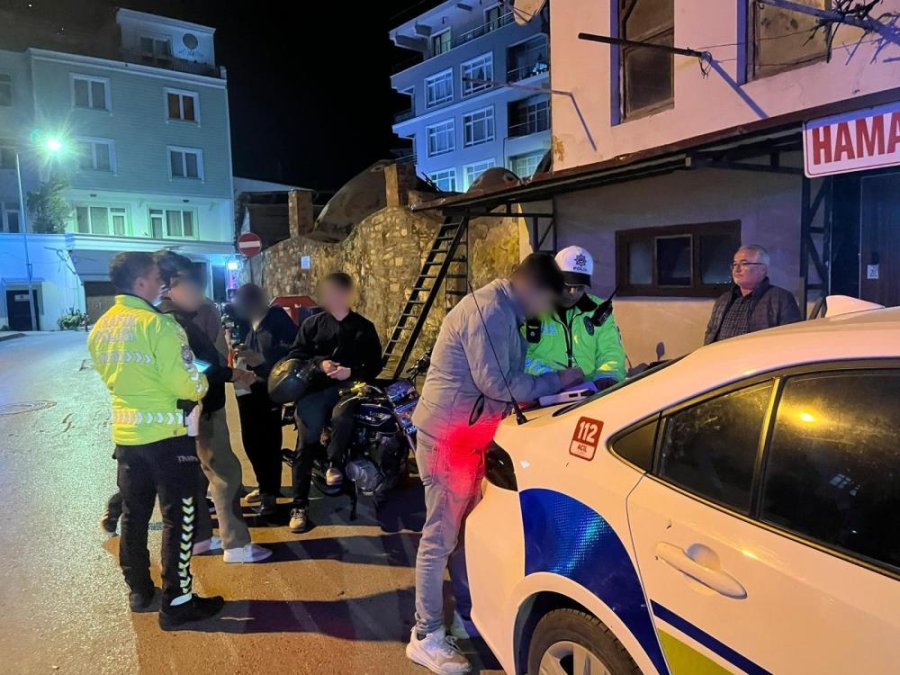 Sinop'ta polis denetimi: 550 bin TL idari ceza